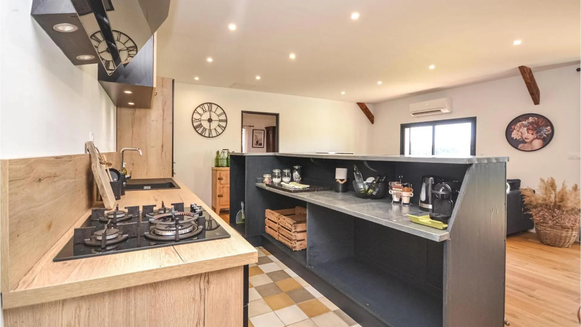 2 Bedroom Lovely Home In Berre Letang Berre-l'Etang