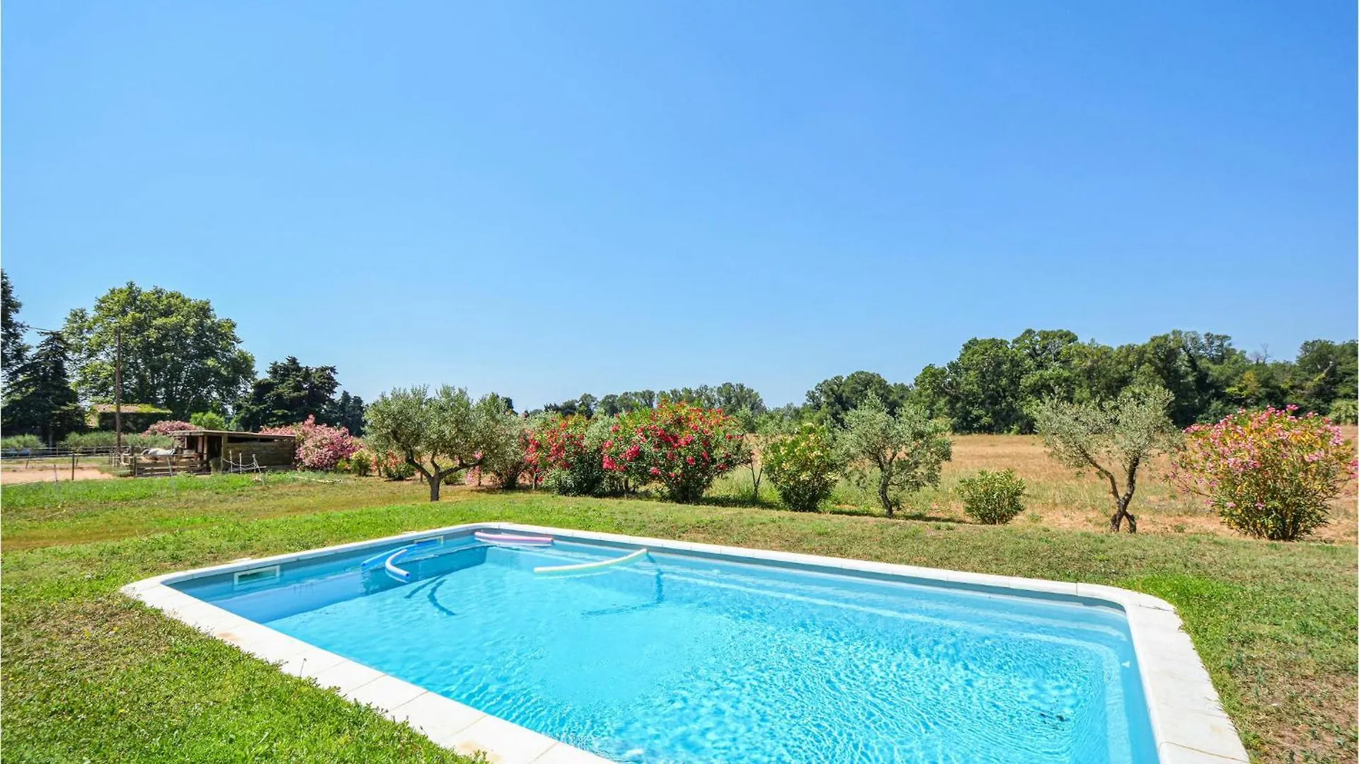 Holiday home 2 Bedroom Lovely Home In Berre Letang